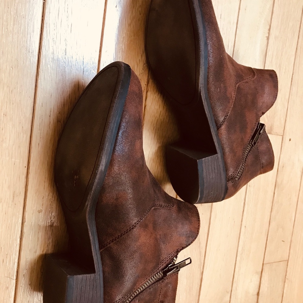 American Rag Ankle Boots - Picture 4 of 9